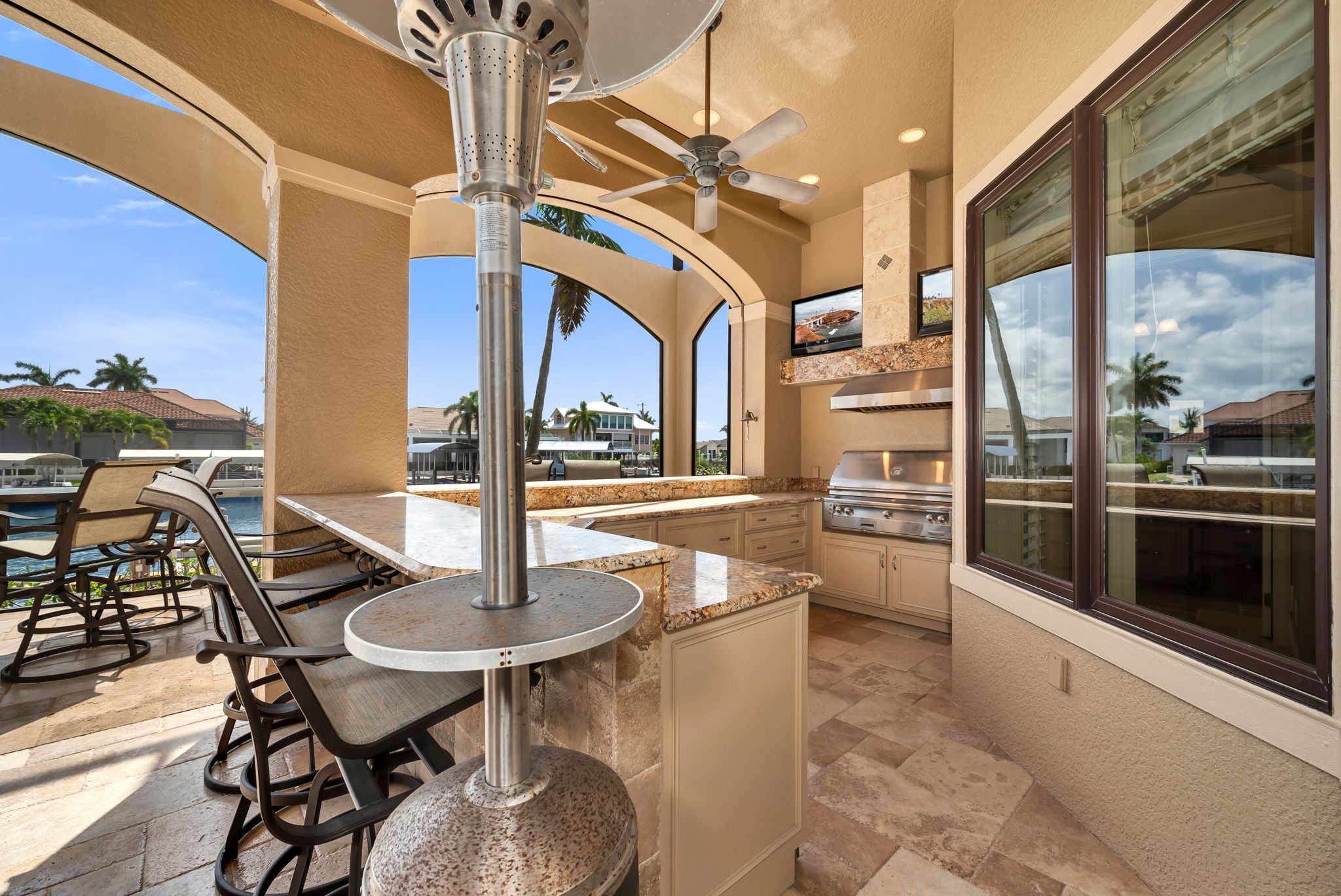 Outdoor Kitchen