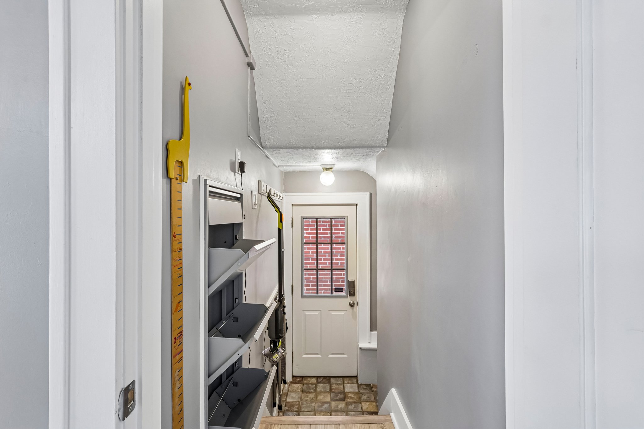 Trevanion Ave-S1007-045.jpg