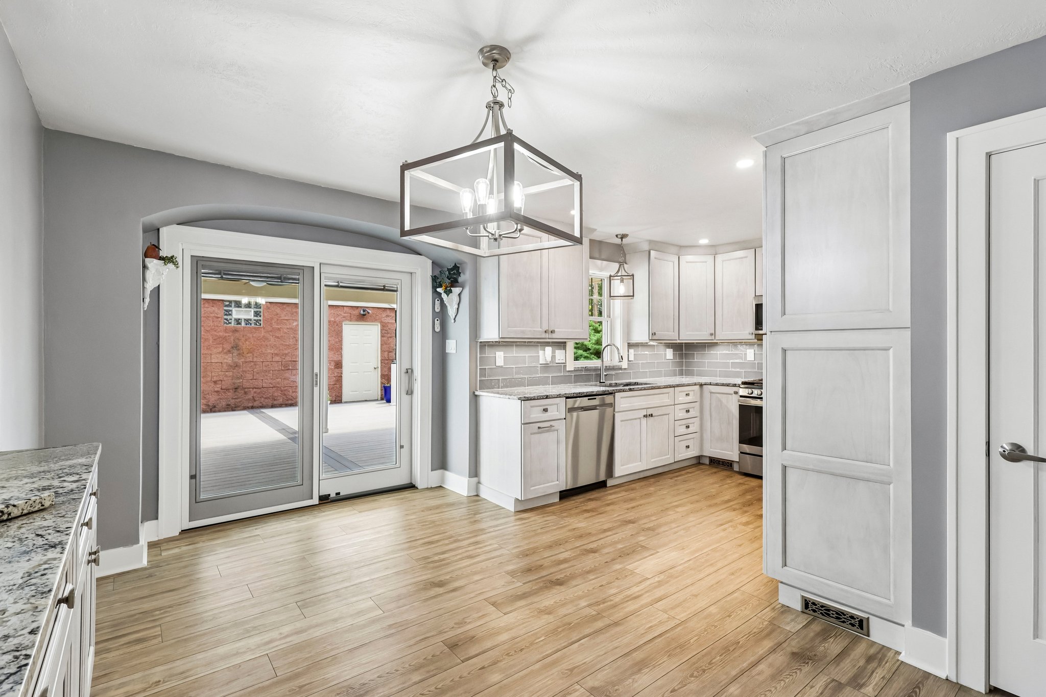 Trevanion Ave-S1007-020r.jpg