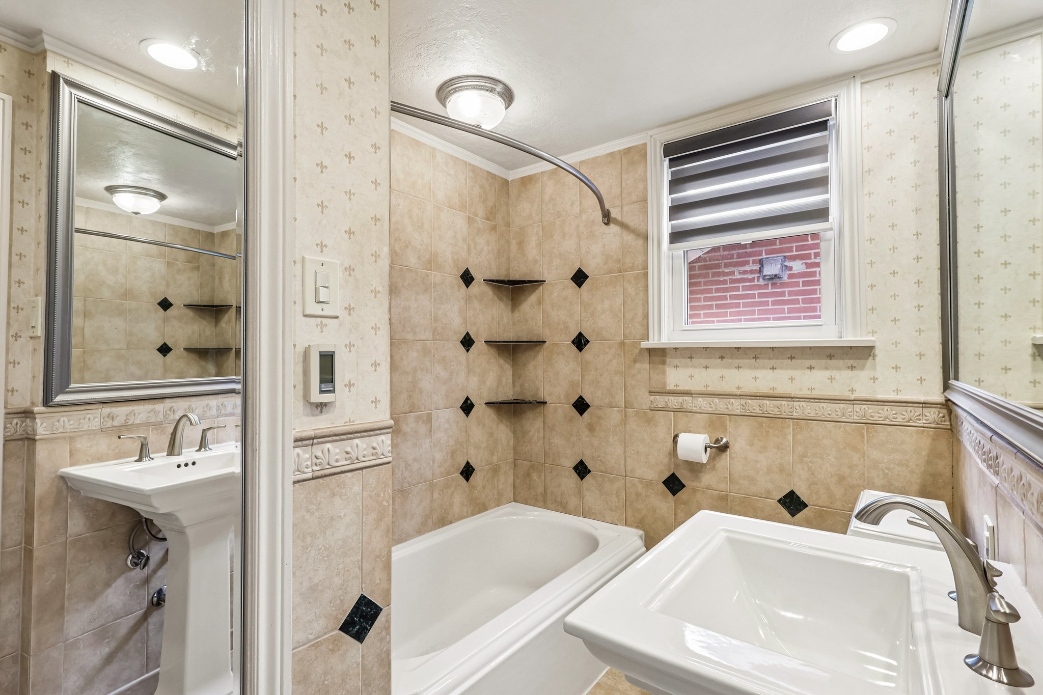 Trevanion Ave-S1007-028r.jpg