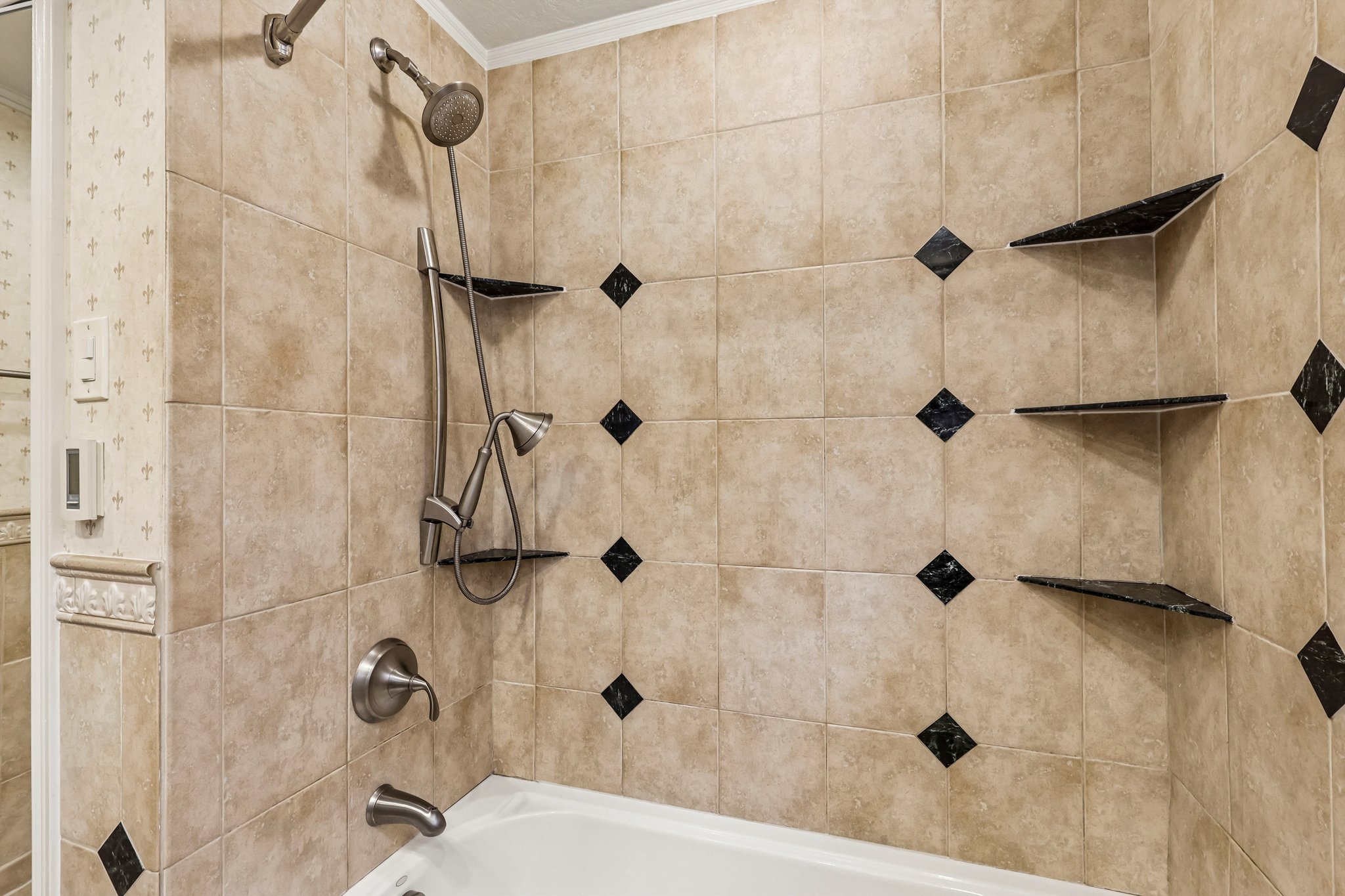 Trevanion Ave-S1007-031r.jpg