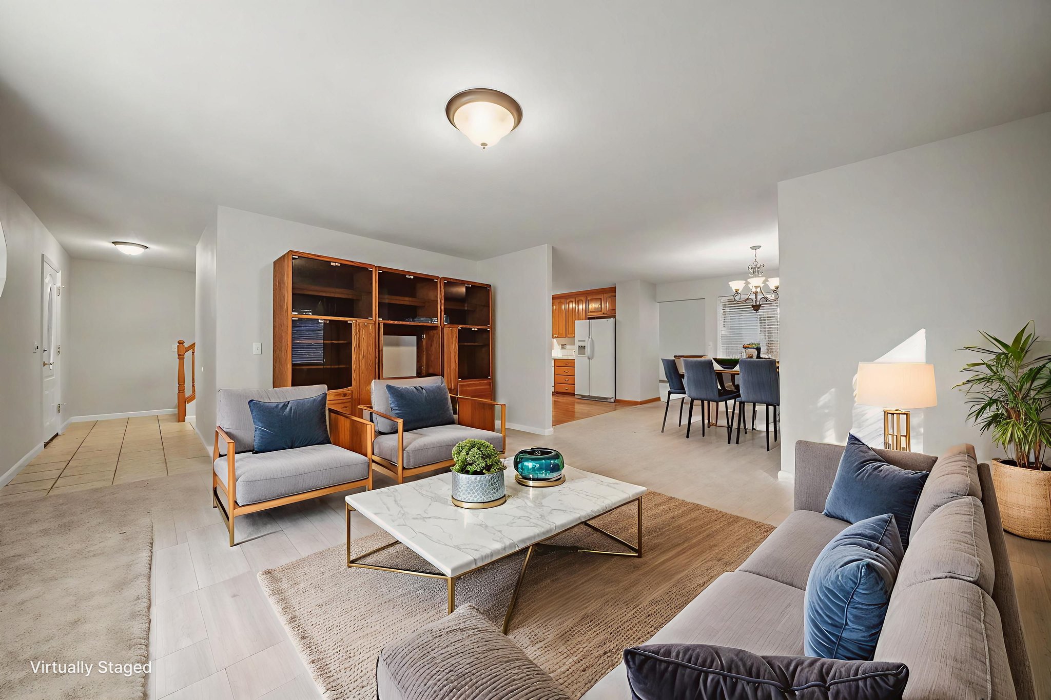 DSC03915 virtually staged.jpeg