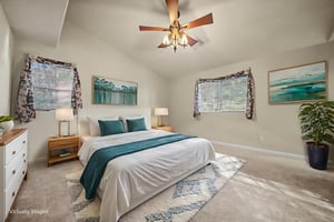 DSC03990 virtually staged.jpeg