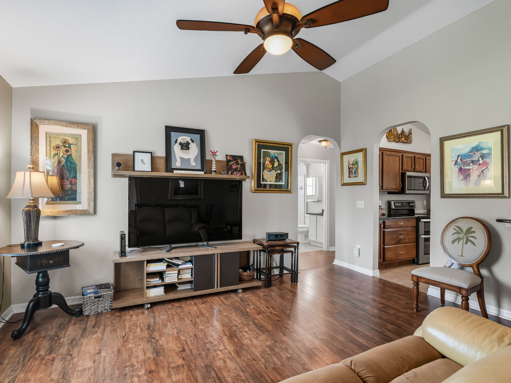  Photo 22