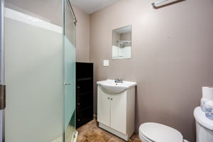  Photo 43