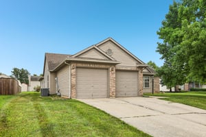 Laurelwood Ct-S0108-002.jpg
