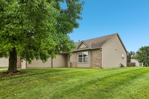 Laurelwood Ct-S0108-003.jpg