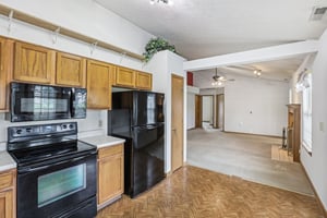 Laurelwood Ct-S0108-011.jpg