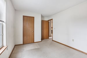 Laurelwood Ct-S0108-021.jpg