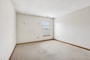 Laurelwood Ct-S0108-025.jpg