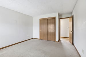 Laurelwood Ct-S0108-026.jpg