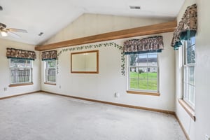 Laurelwood Ct-S0108-028.jpg