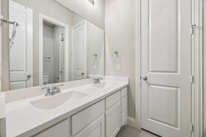 12217Hulson_022