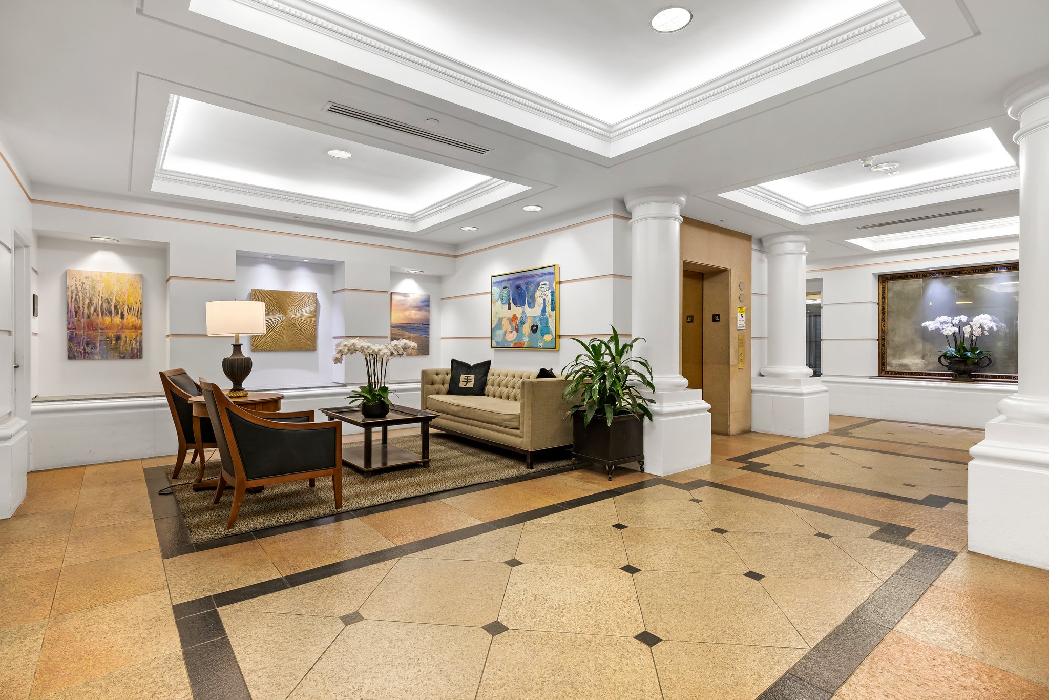 Building - Lobby