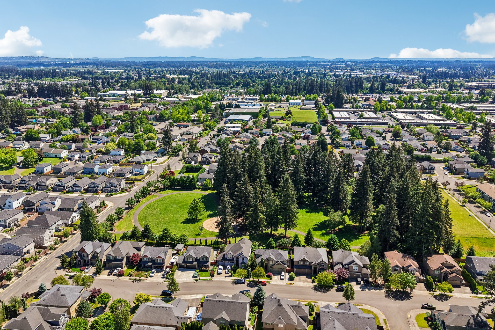 NE 104th St-S1905-095.jpg