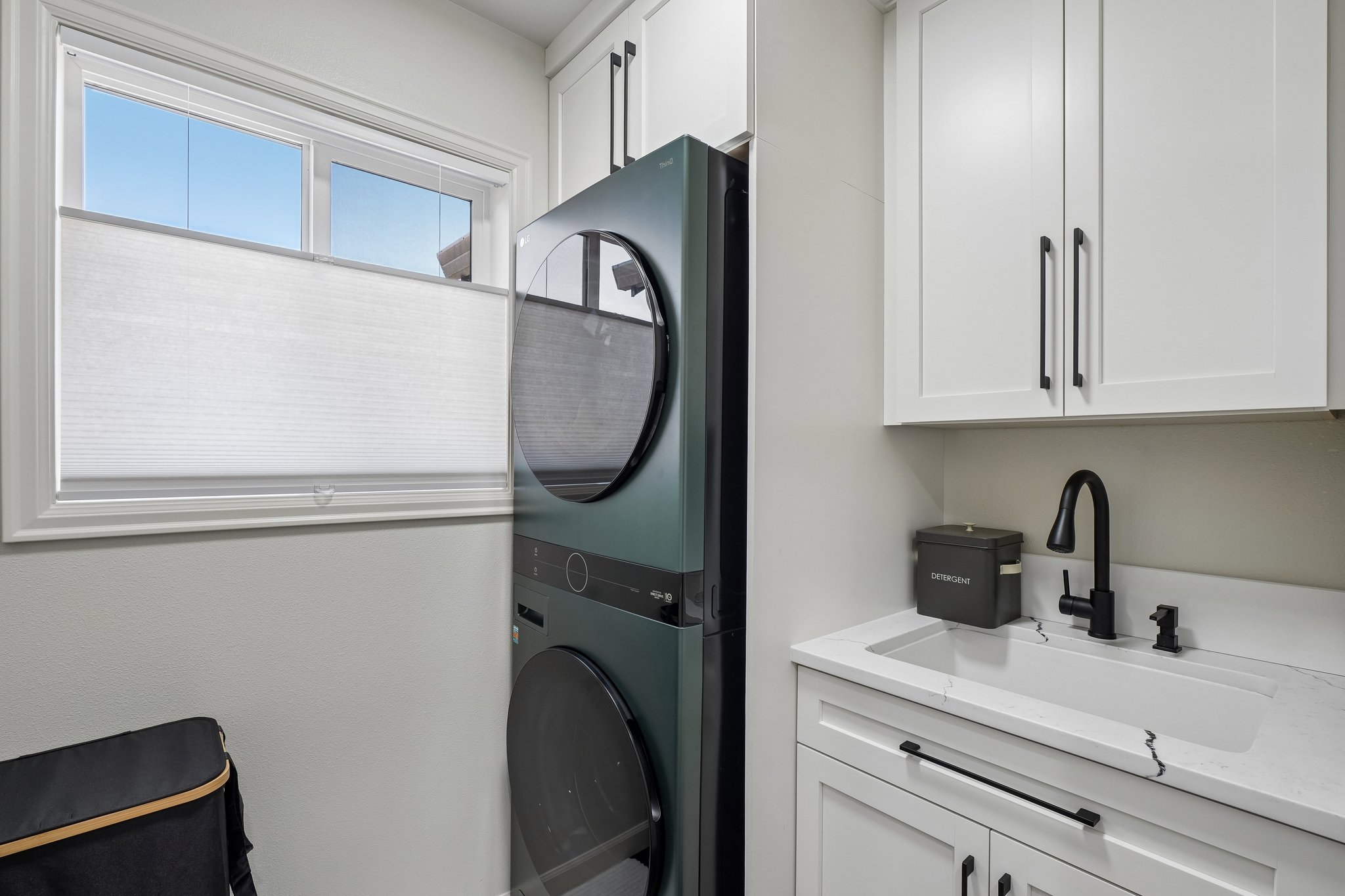 NE 104th St-S1905-039r.jpg