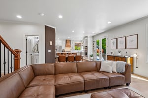 NE 104th St-S1905-013.jpg