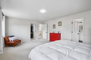 NE 104th St-S1905-049.jpg