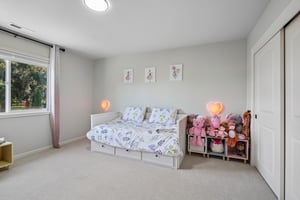 NE 104th St-S1905-056.jpg