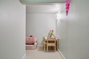 NE 104th St-S1905-060.jpg