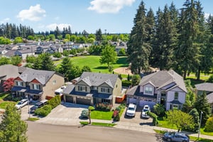 NE 104th St-S1905-092.jpg