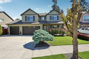 NE 104th St-S1905-004r.jpg