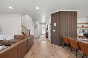 NE 104th St-S1905-011r.jpg