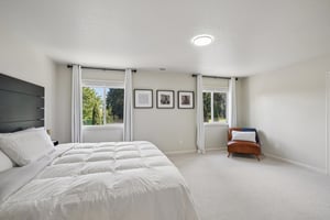 NE 104th St-S1905-051r.jpg