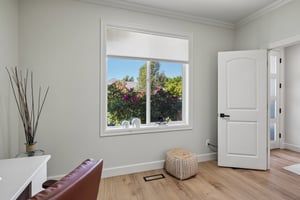 NE 104th St-S1905-064r.jpg