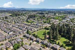 NE 104th St-S1905-096r.jpg