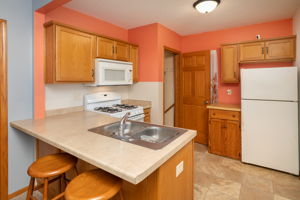 10-Kitchen