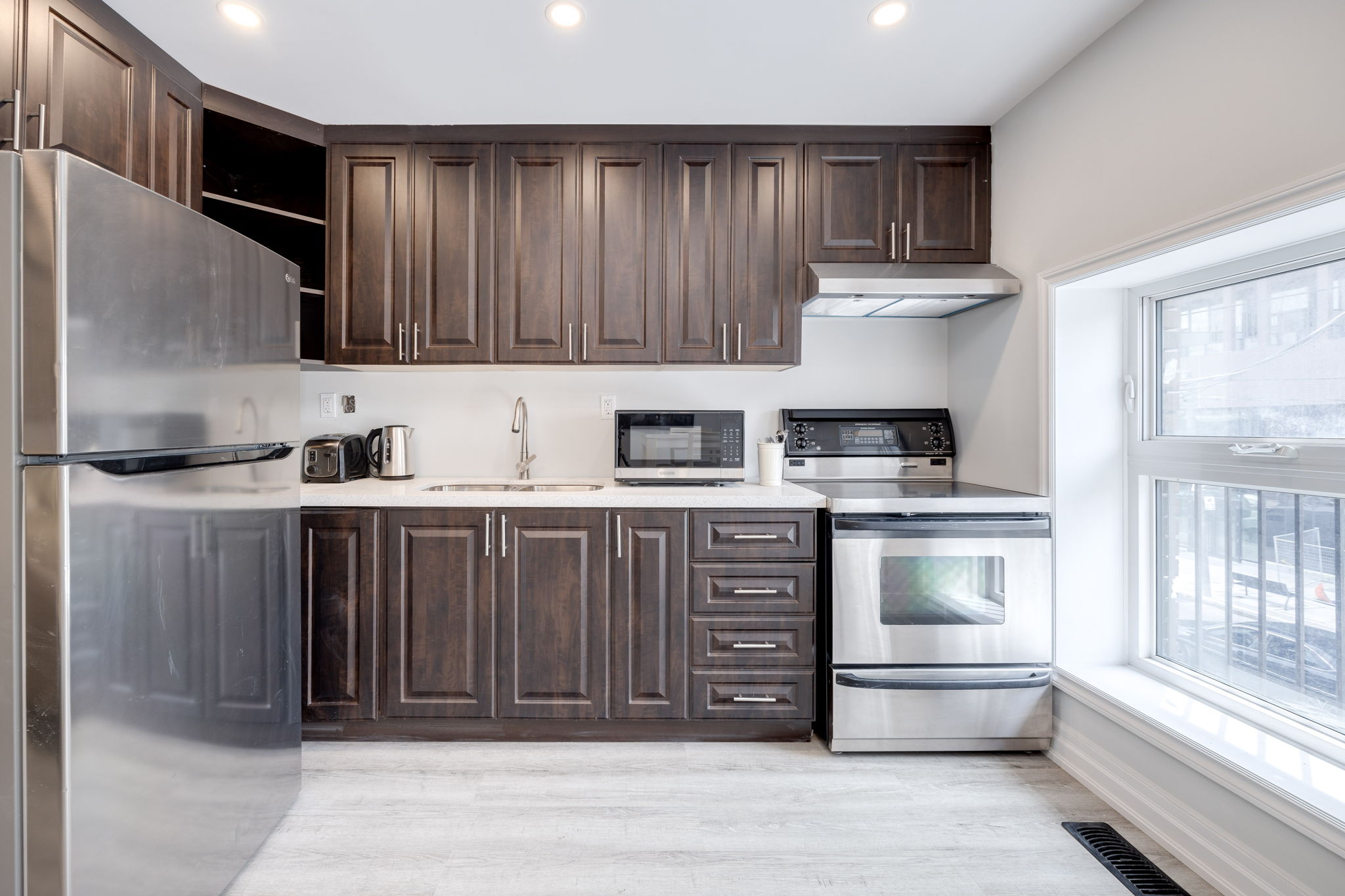 Toronto property showcase — delivered property photograph 5