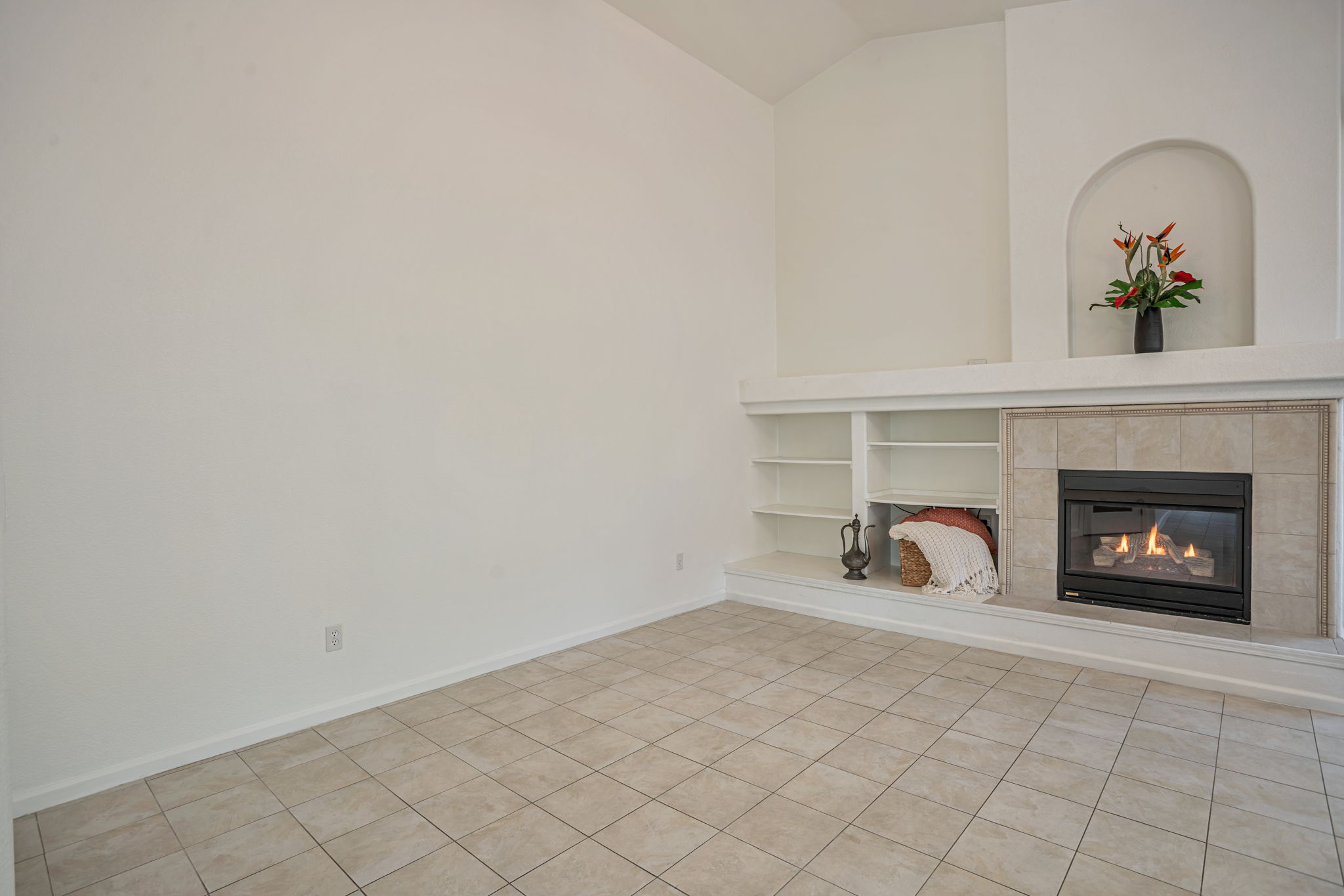 007_12220 Westwood Dr_