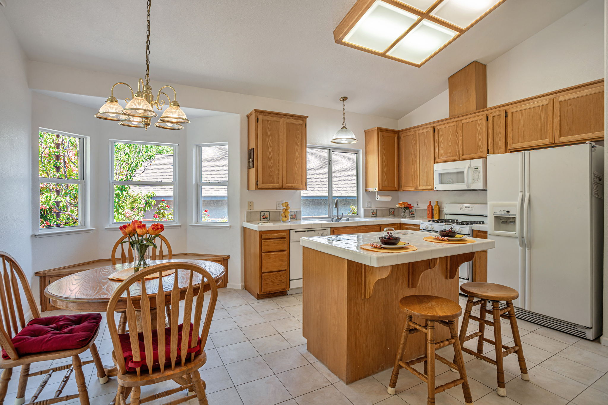 014_12220 Westwood Dr_