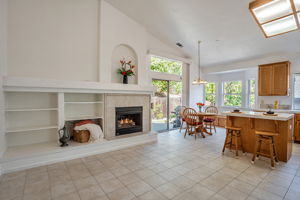 008_12220 Westwood Dr_