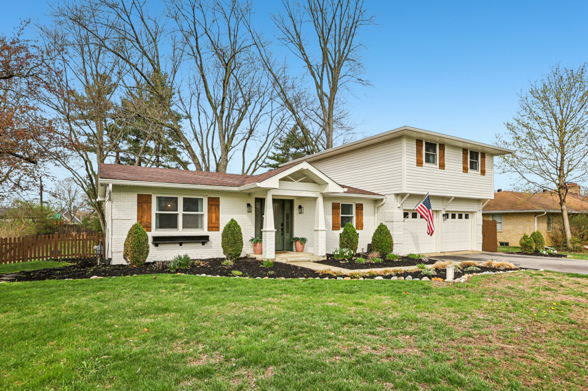 Daugherty Dr-S0304-002.jpg