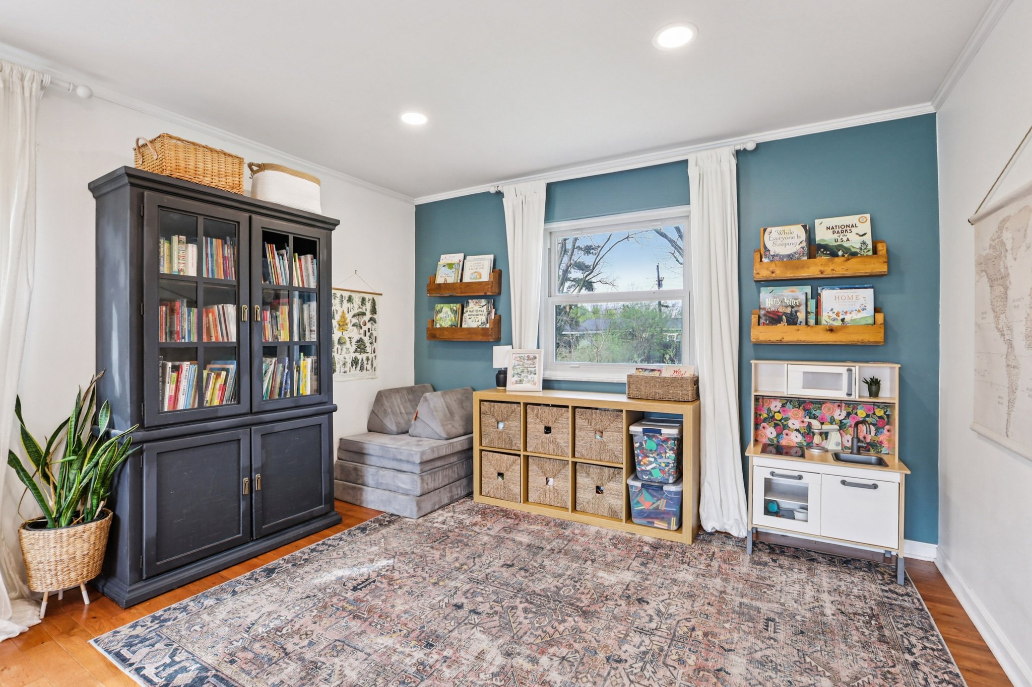 Daugherty Dr-S0304-015.jpg