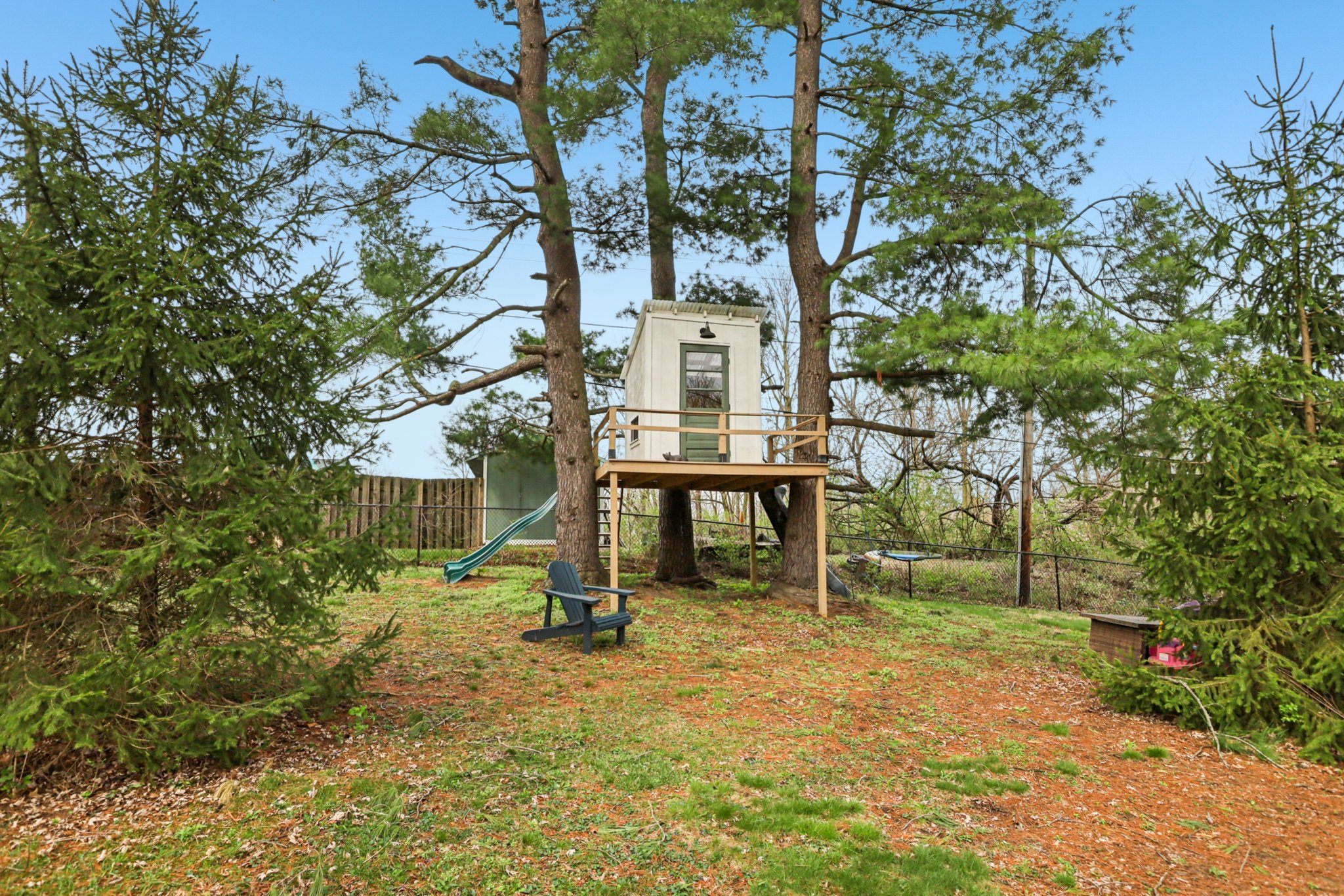 Daugherty Dr-S0304-037.jpg