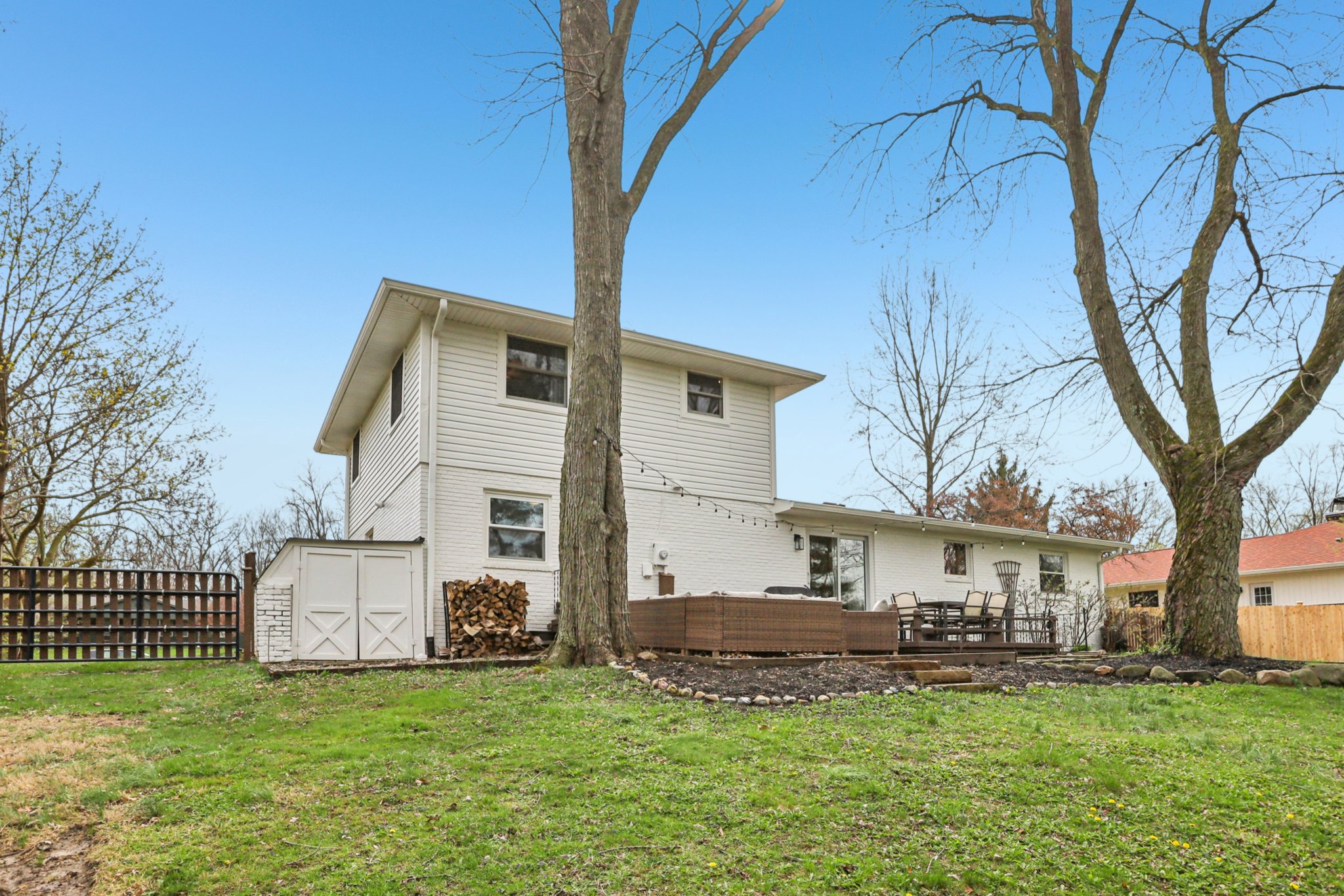 Daugherty Dr-S0304-039.jpg