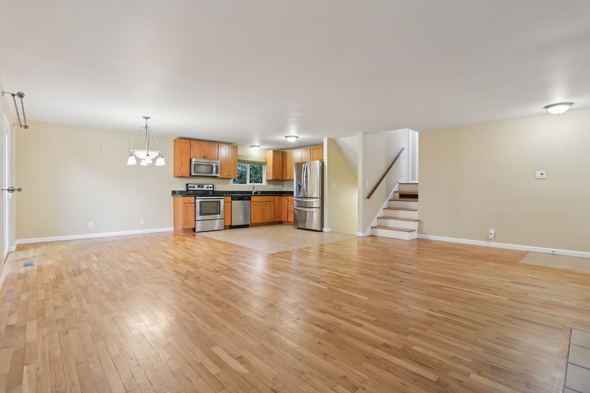 SE 60th Pl-S2701-011.jpg