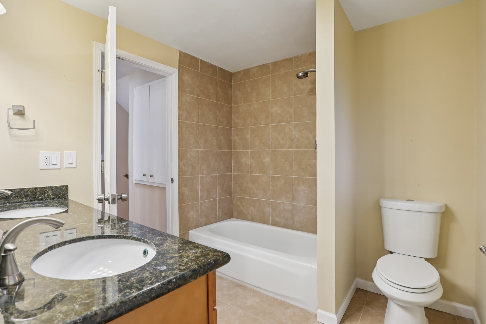 SE 60th Pl-S2701-022.jpg