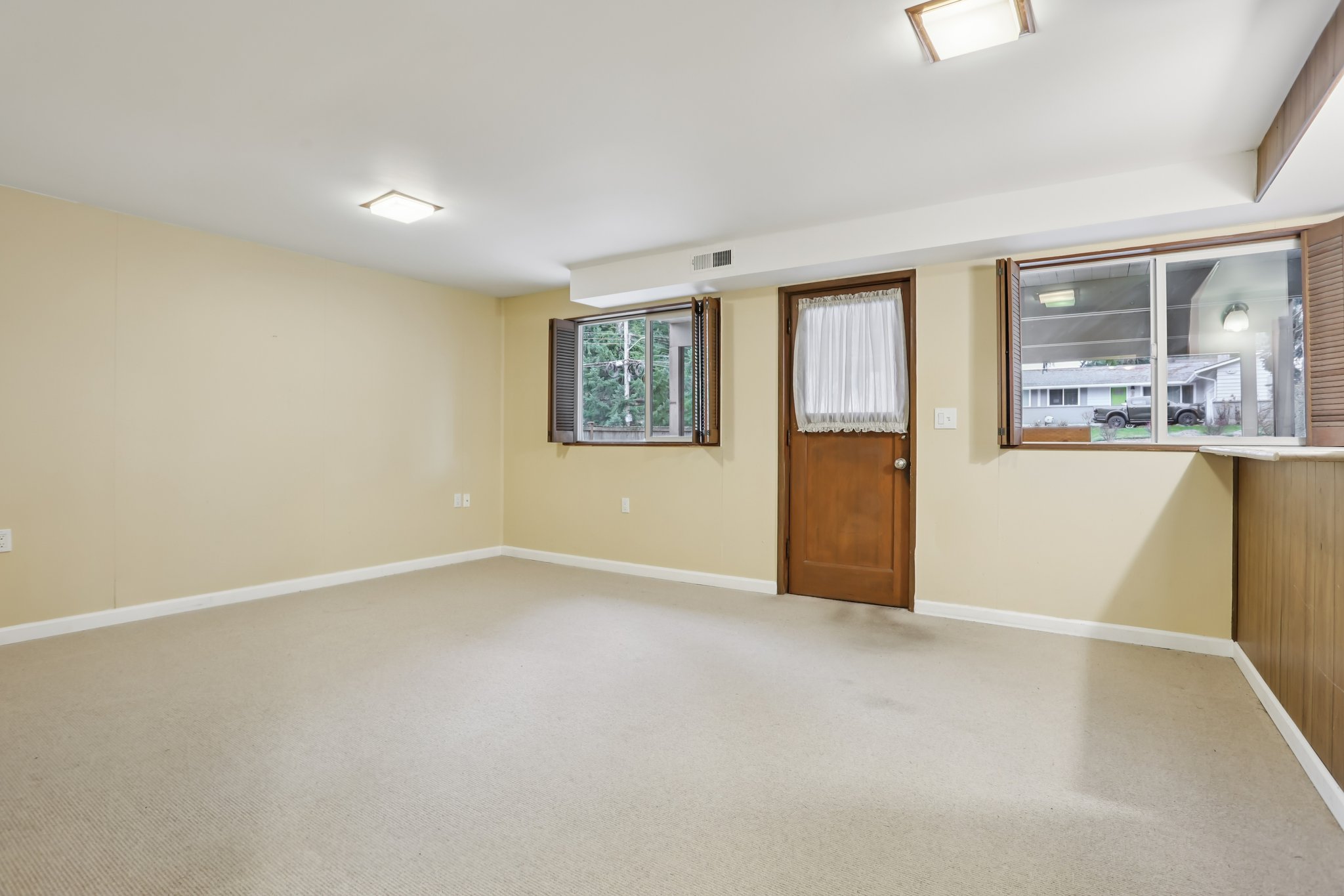 SE 60th Pl-S2701-027.jpg