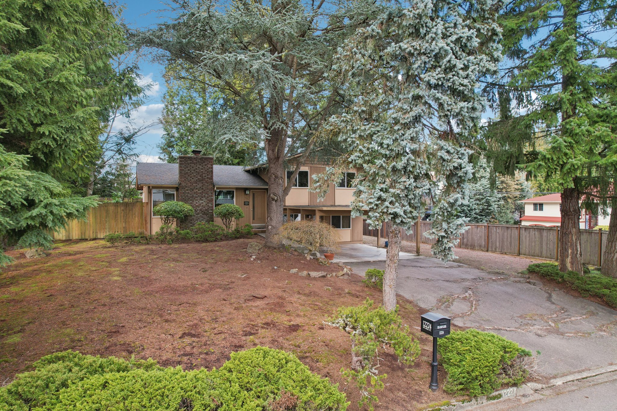 SE 60th Pl-S2701-007 (2).jpg