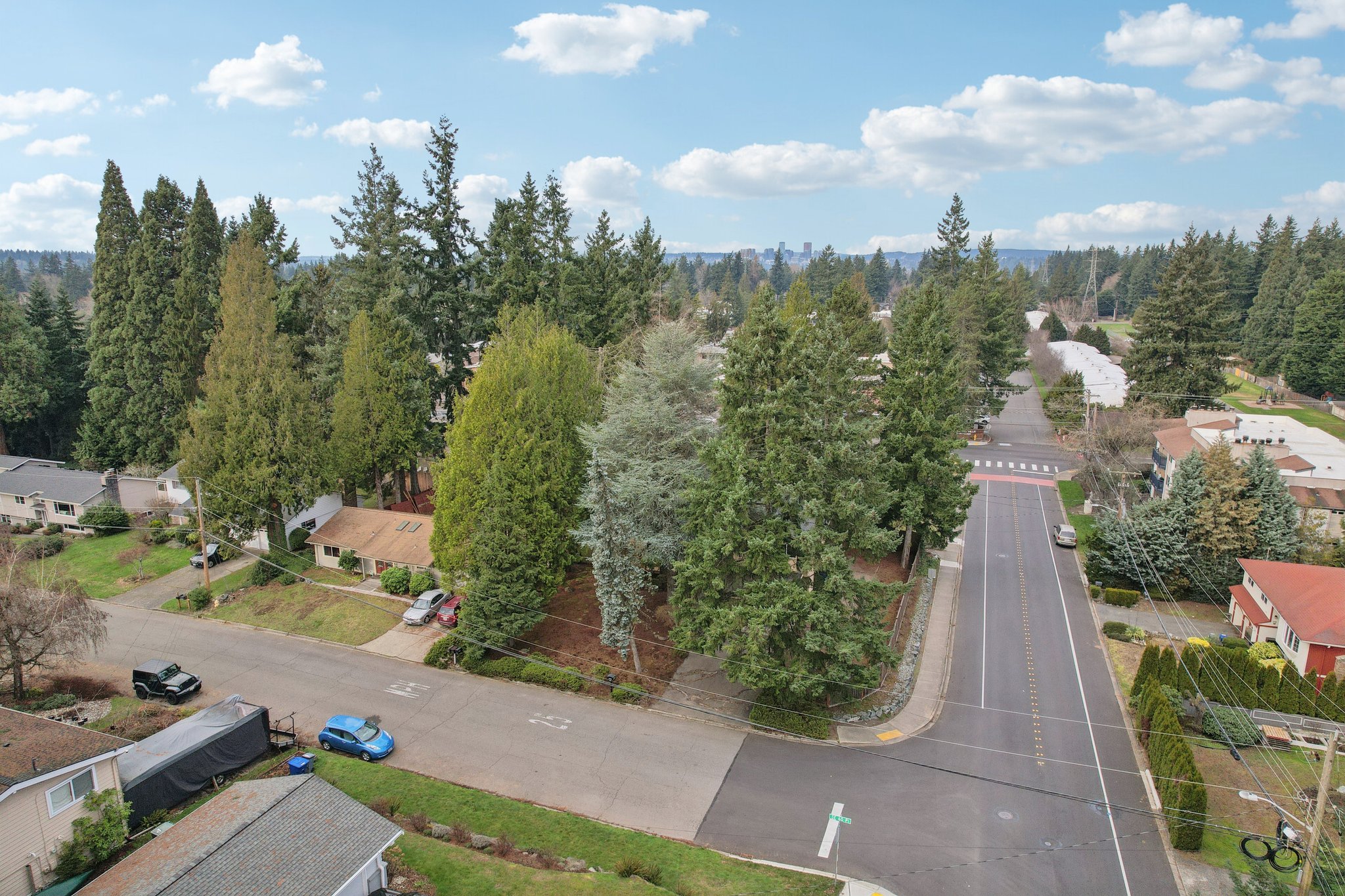 SE 60th Pl-S2701-009 (2).jpg