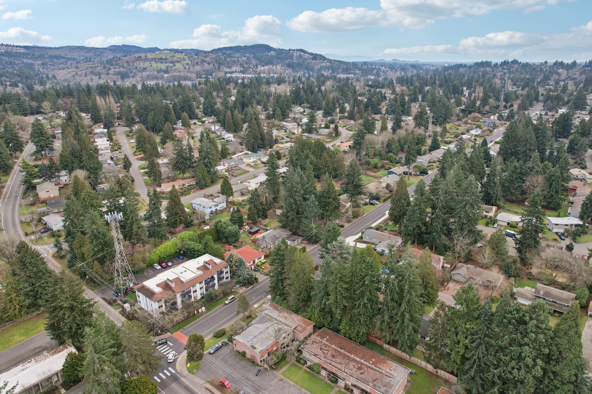 SE 60th Pl-S2701-017 (2).jpg