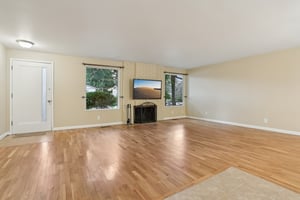 SE 60th Pl-S2701-009.jpg