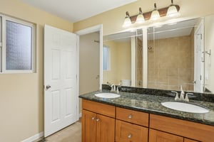 SE 60th Pl-S2701-024.jpg