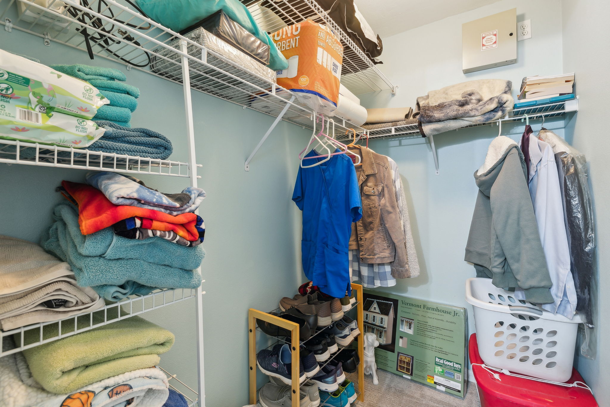 Primary Bedroom Closet