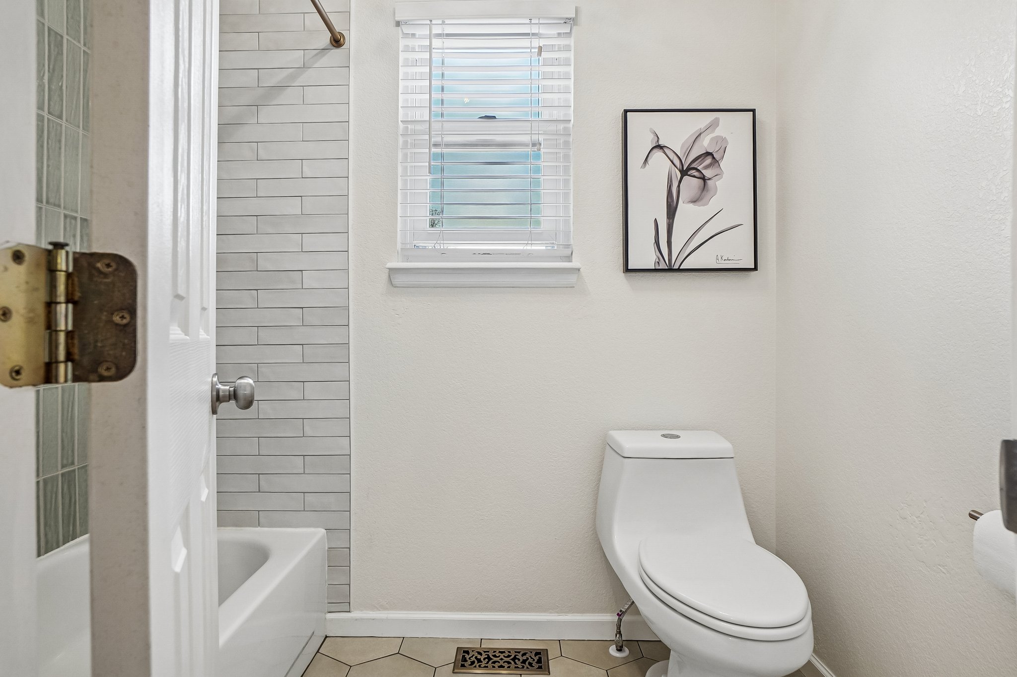 N Ivy Way-S2310-033.jpg