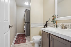 N Ivy Way-S2310-020.jpg